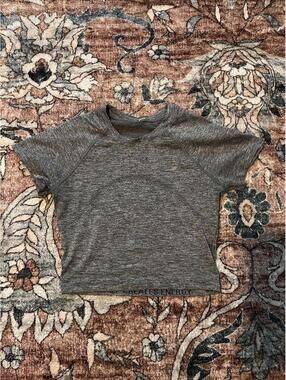 Lululemon Women's Grey Crop-top
